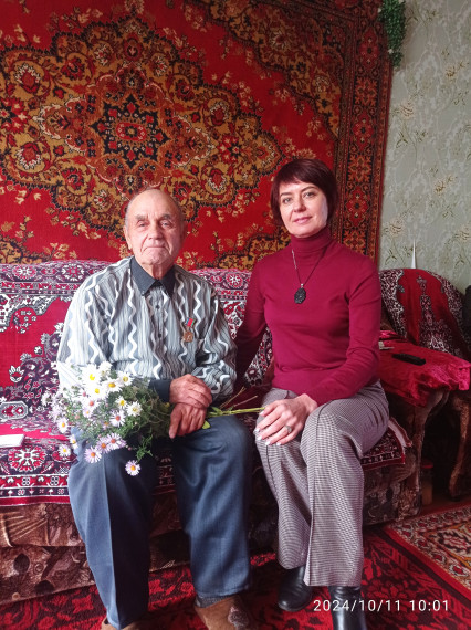 Вручение медалей целинникам. Вручение медалей целинникам.